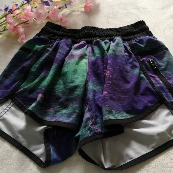 Lululemon Drop It Low ShortRio Nights Multi / Black Size 4 - Picture 8 of 17